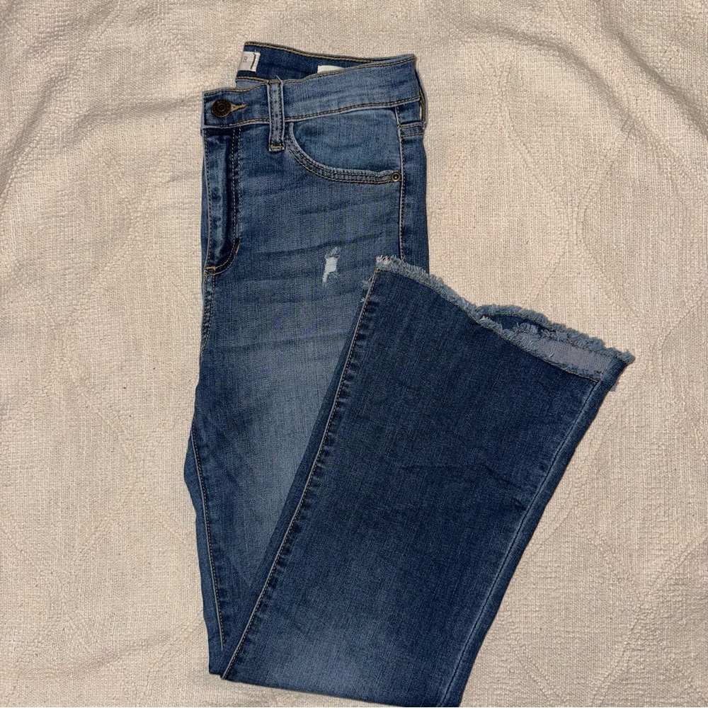 Francesca's Harper Flared Jeans 28"